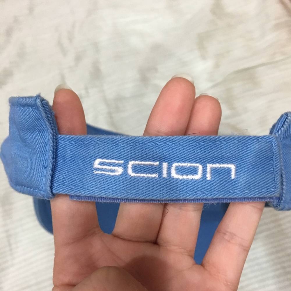 SCION Visor - Picture 2 of 3